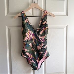 Never worn UPF 50 One-piece swimsuit